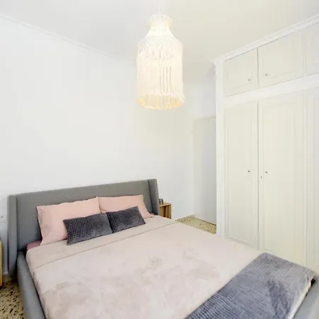 Naya Rhodes * Ixia (Rhodes)