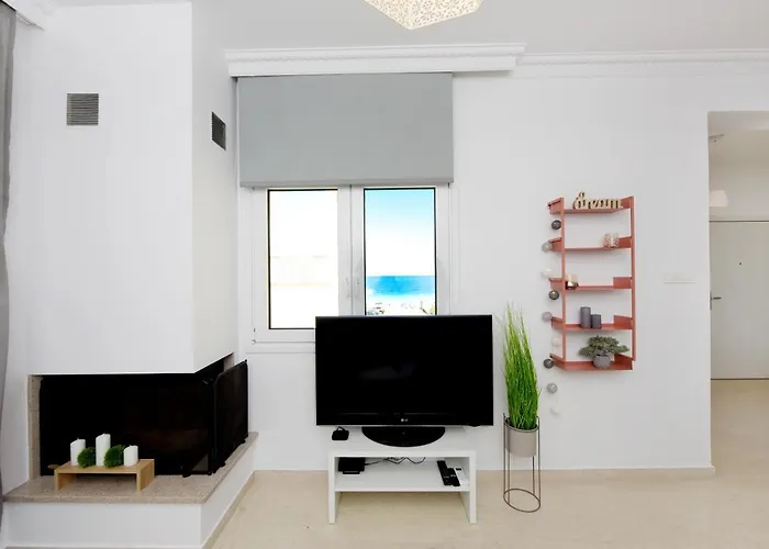 Naya Rhodes * イキソス